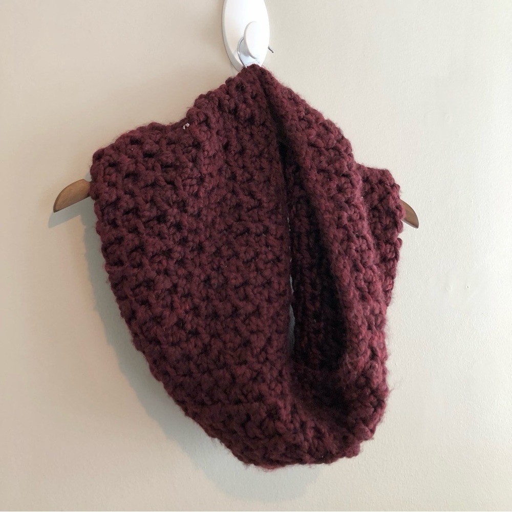 ✨$8 CLEAR-OUT✨ Lil Fox Shoppe Thick Comfy Knit Winter Cowl Neck Scarf Maroon